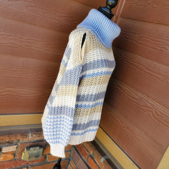 Forever 21 Striped Knit Turtleneck Sweater Women's Size Medium - Picture 8 of 16